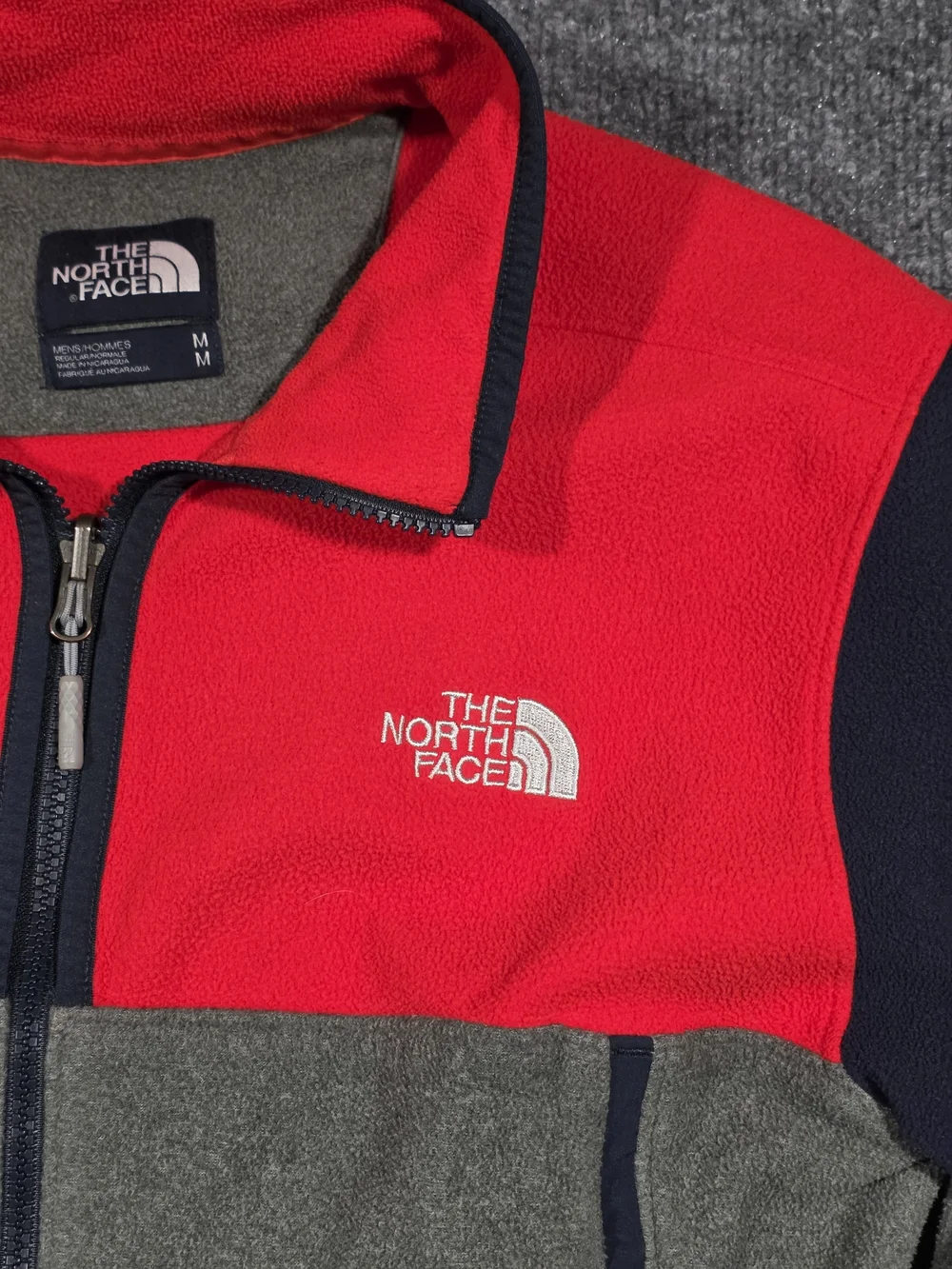 The North Face Men's Colorblock Fleece Jacket - Red, Navy, Gray